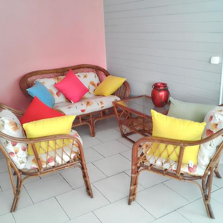 Maison de 2 chambres avec jardin clos et wifi a Le Moule a 2 km de la plage Extérieur photo